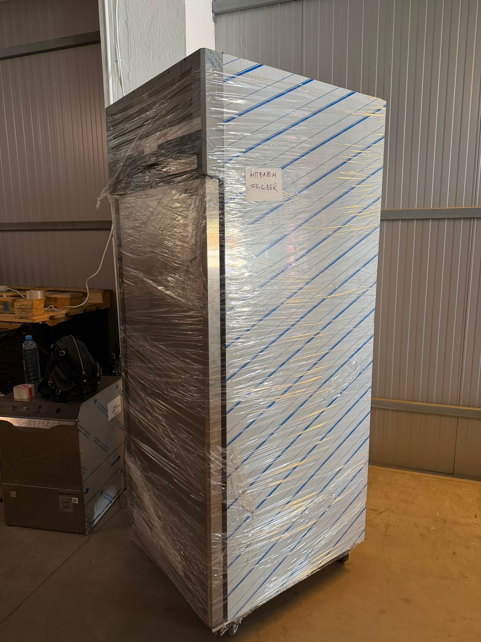 Dulap frigorific 700L KG700ND