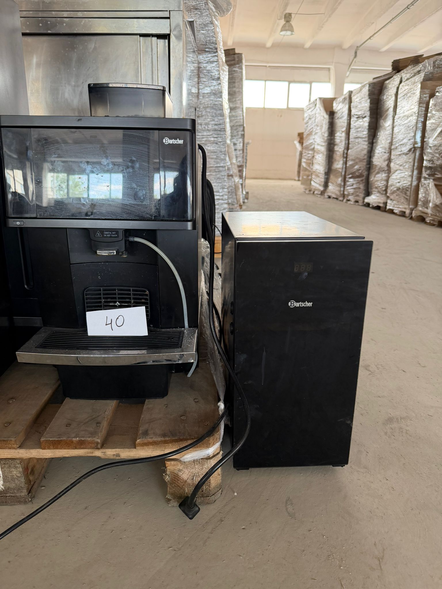 Bartscher Espressor Automat KV1 Comfort cu Frigider Lapte KV8